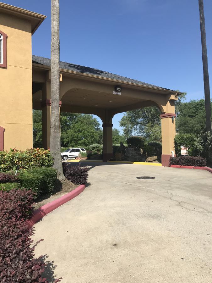 Camelot Inn And Suites Aldine Exterior photo